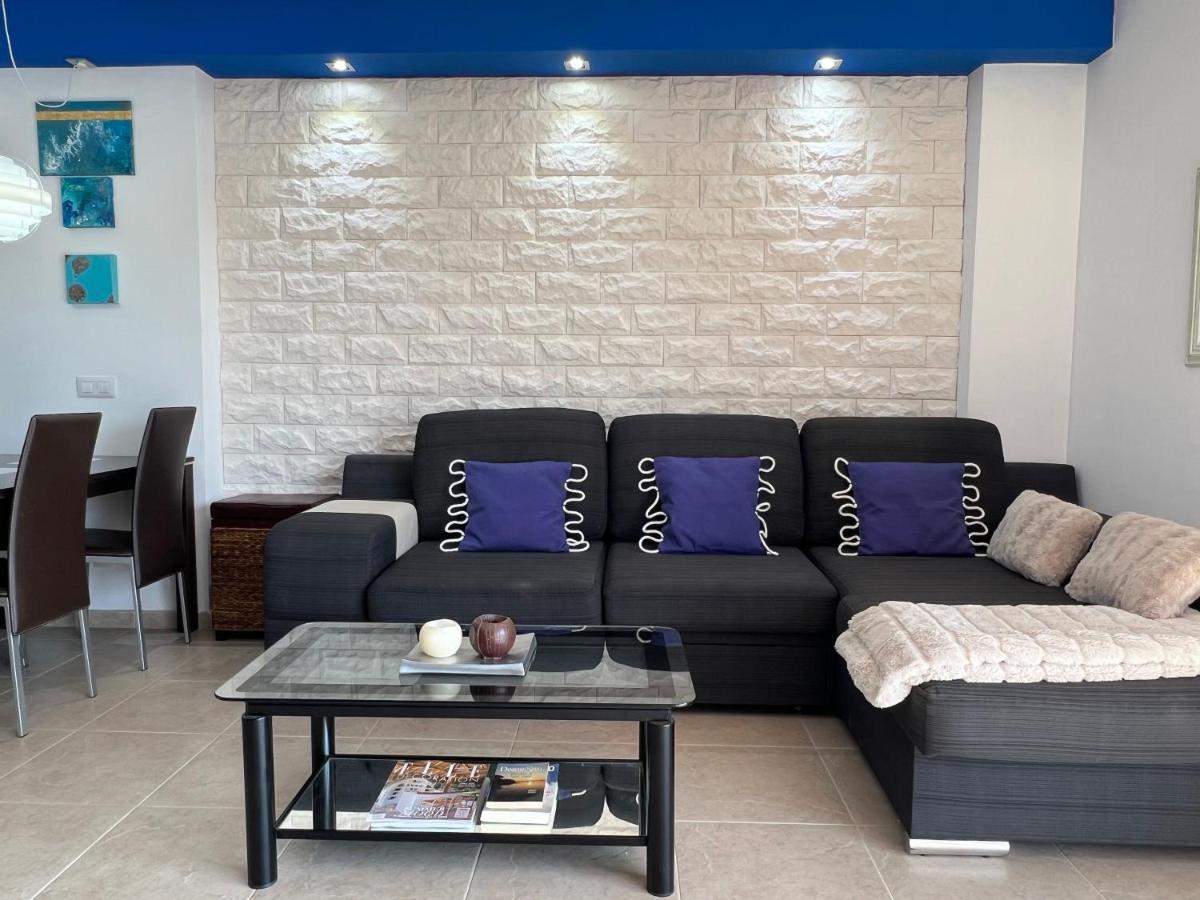 Blau Apartamento Frente A Los Canales Y Las Puestas De Sol De Росес Екстериор снимка