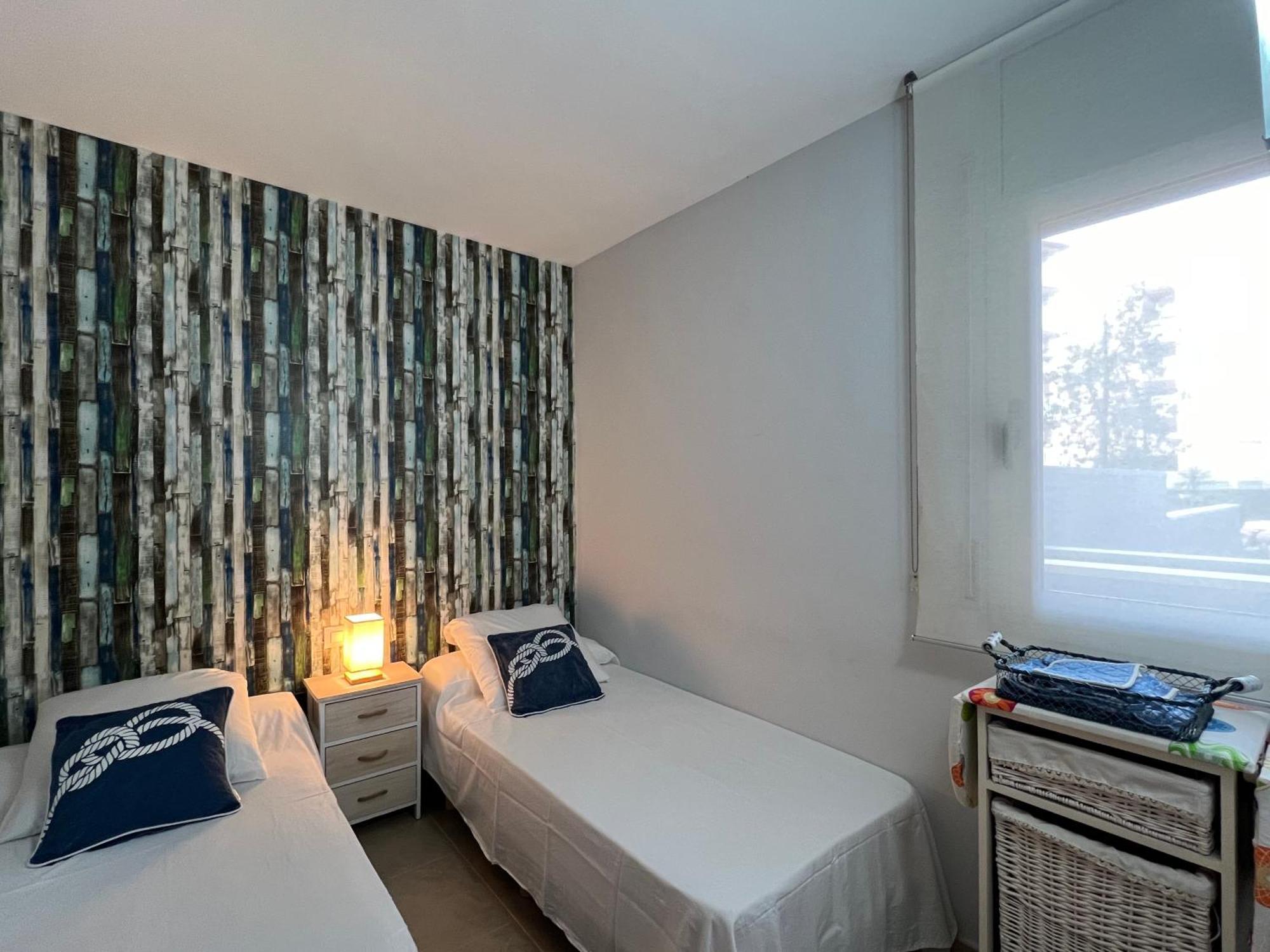 Blau Apartamento Frente A Los Canales Y Las Puestas De Sol De Росес Екстериор снимка