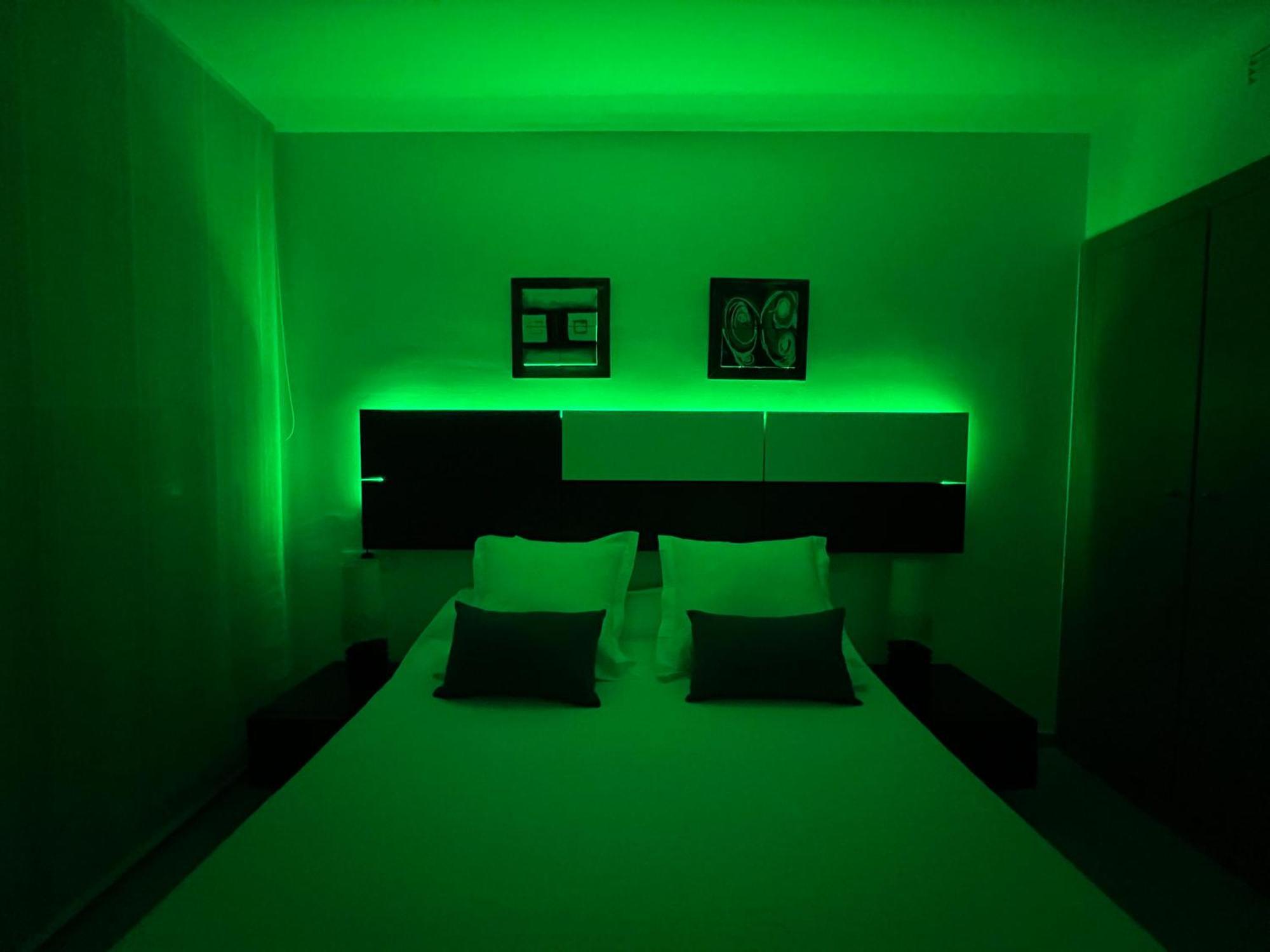 Blau Apartamento Frente A Los Canales Y Las Puestas De Sol De Росес Екстериор снимка