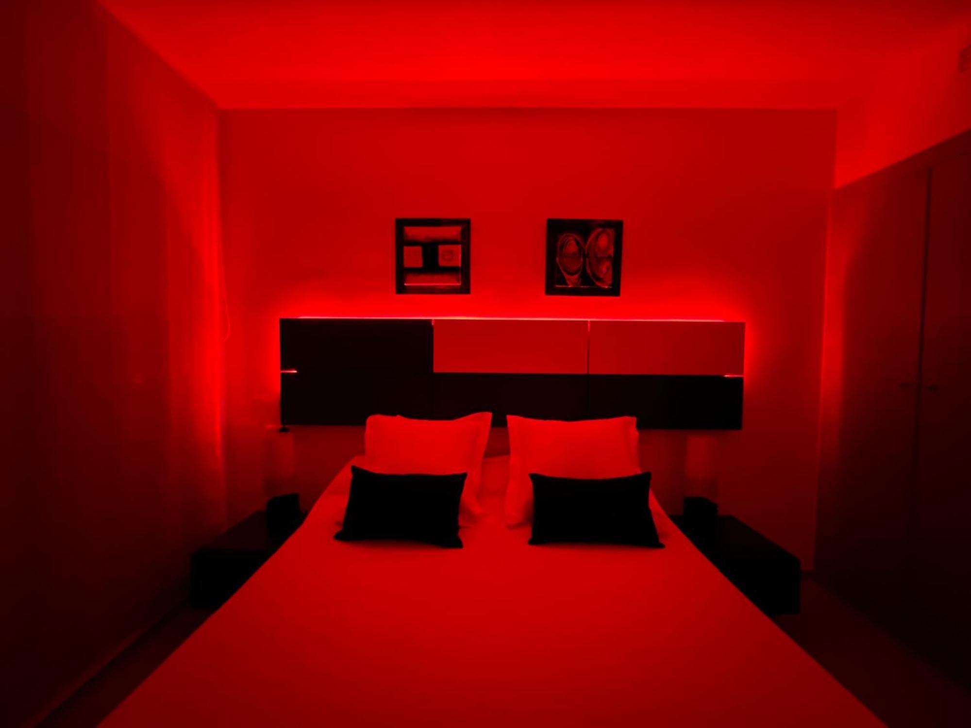 Blau Apartamento Frente A Los Canales Y Las Puestas De Sol De Росес Екстериор снимка